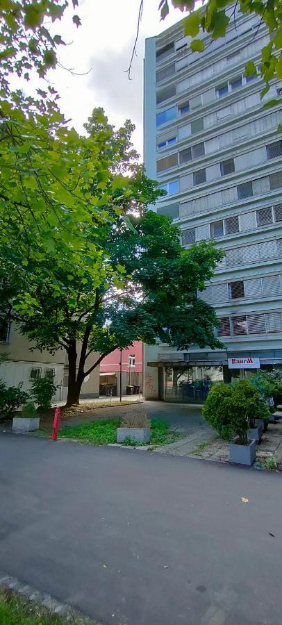 Corner Tower // Prijetno Stanovanje Za 4 Osebe + Free Parking Liubliana Exterior foto